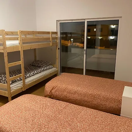 Nyoppusset Hus Med Stor Uteplass I Nydelige * Αλμπουφέιρα