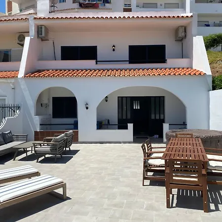 Nyoppusset Hus Med Stor Uteplass I Nydelige Σπίτι διακοπών Αλμπουφέιρα