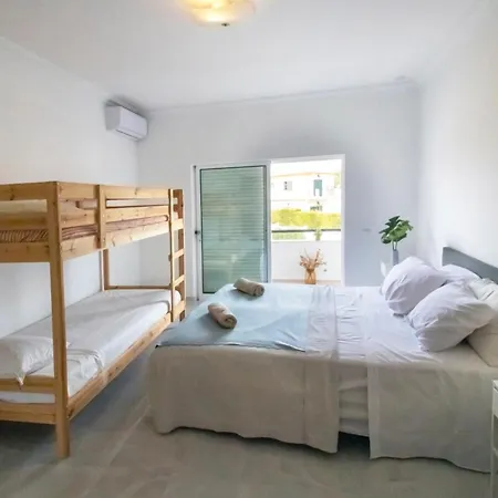 Σπίτι διακοπών Nyoppusset Hus Med Stor Uteplass I Nydelige